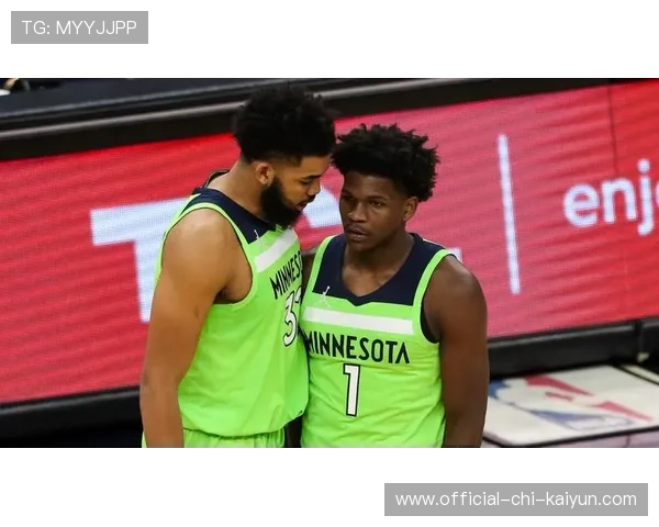 唐斯篮下连续攻入，全场观众火热