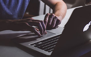 开云官网-国际滑雪障碍赛中国选手跻身八强，滑雪障碍追逐国家队